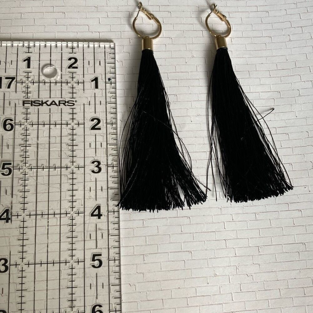 Women's Tassel Earrings Black - Picture 4 of 5